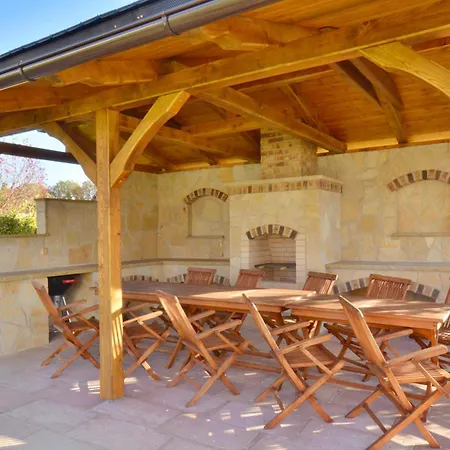 Villa Wellness Theo *